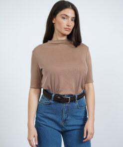 NO.8 חולצת חצי גולף ריב חמרה