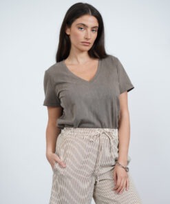 NO.13 טי שירט וי קצרה חום אספרסו ווש