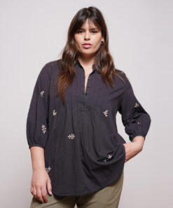 גלביה NARKIS שחור רקמה בז'