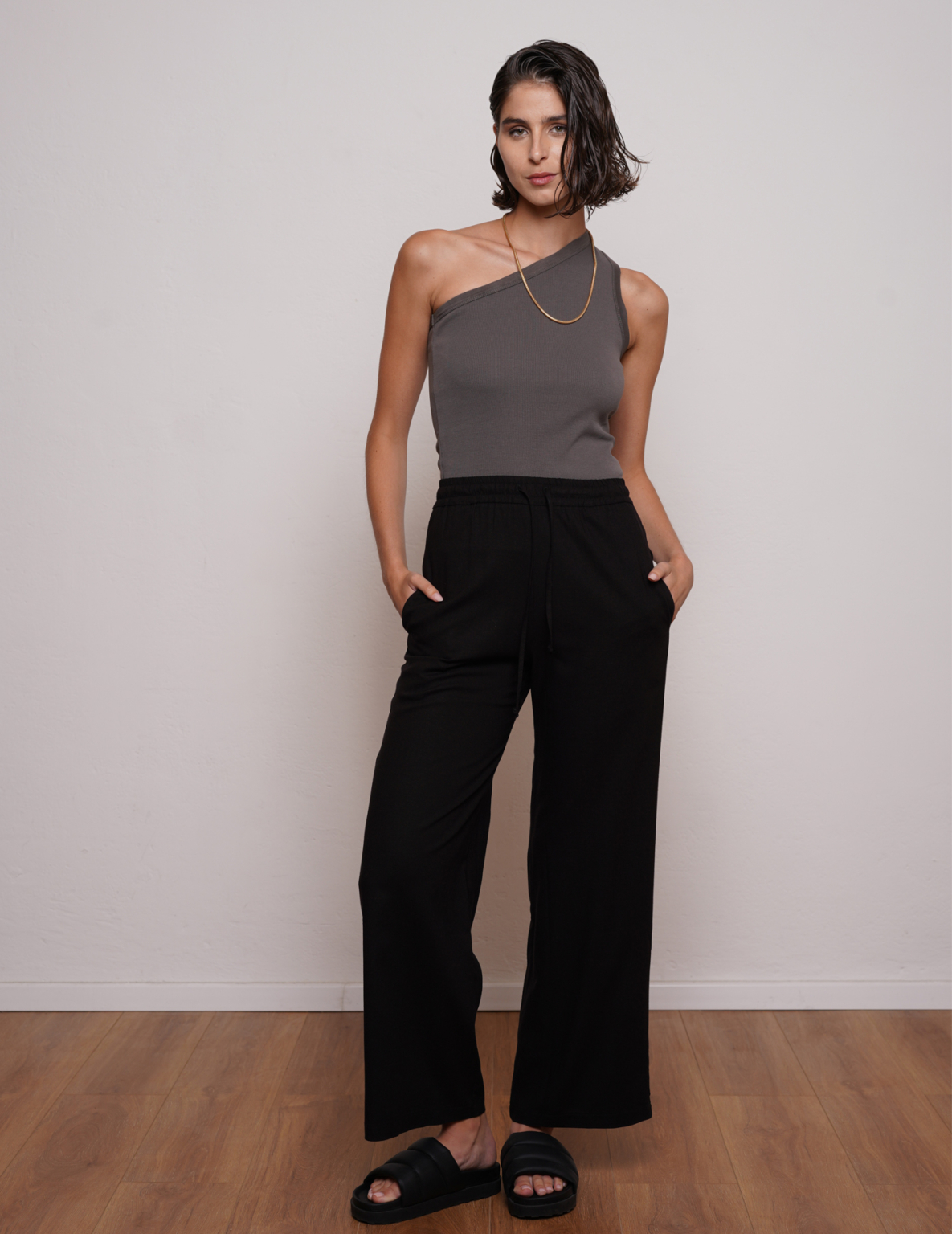 ⁦מכנסיי TULIP שחור⁩ – תמונה ⁦3⁩