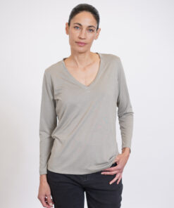 NO.29 חולצת טי שירט וי ארוכה זית