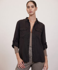 חולצת JANE מכופתרת שחורה