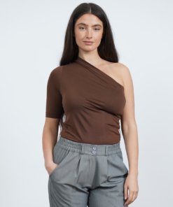 NO.42 חולצת כתף אחת חום