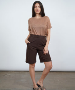 DANA מכנסי ברמודה מחוייטת חום